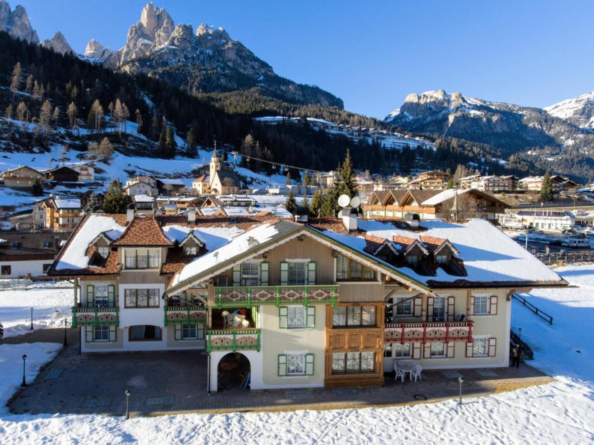 Residence Holiday Pozza di Fassa Exterior foto
